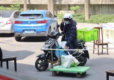 京东外卖日订单量预计破2000万，骑手装备短缺问题凸显
