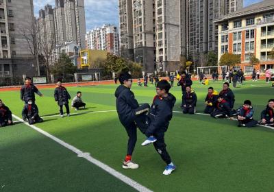 反转：“我的体育是数学老师教的！”——学校体育改革调研之一