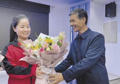 【故事】“我们的小陈来喽！”
