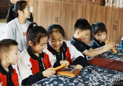 昆明市盘龙区东庄小学开展劳动教育系列活动