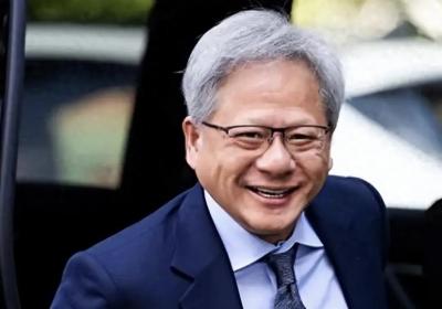 美商务部宣布特朗普将调整AI芯片出口限制，黄仁勋苏姿丰回应