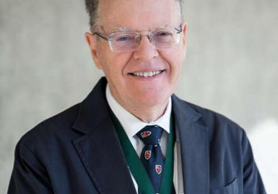 顶尖名校前校长：大学校长必须为学者争取资源