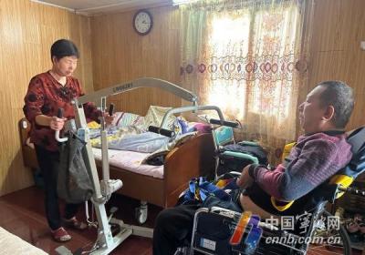 不离不弃！宁波这位“女铁人”守在丈夫病床前27年