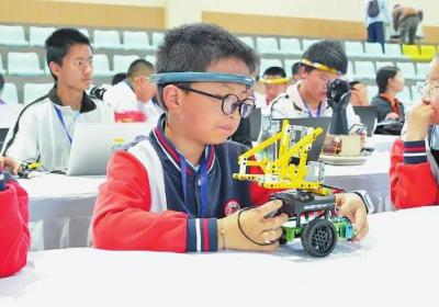 昆明市青少年科技创新大赛机器人竞赛开赛