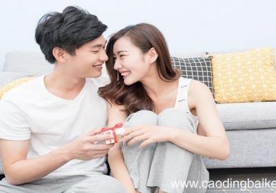梦见和男人进行调情什么意思 梦见和男人进行调情预示什么