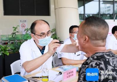三亚中心医院开启全国肿瘤防治宣传周活动