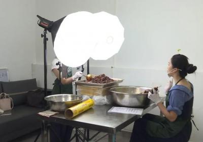 云南泸西：电商带货直播让“创业小屋”孵化青年就业梦