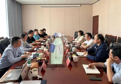 深化政产学研合作，构建校地绿色枢纽，共探产业绿色发展
