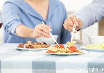 女人梦见孩子吃自己奶什么意思 女人梦见孩子吃自己奶什么预兆
