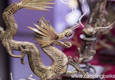 女人梦见金色的龙是什么意思 女人梦见金色的龙有什么预兆