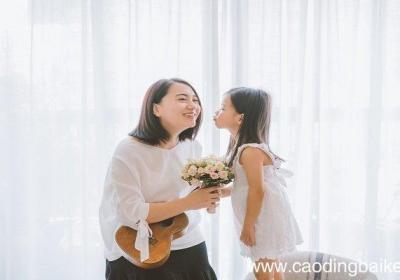 女人梦见抱别人的小孩是什么意思 女人梦见抱别人的小孩有什么预兆
