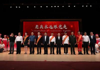 永不褪色！“广东最美退役军人”进高校开讲