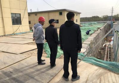 北京大兴城管多管齐下 筑牢大风天气安全屏障