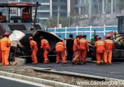 梦见自己家门前修路是什么意思 梦见自己家门前修路有什么预兆