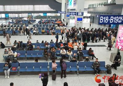清明假期 兰州铁路局发送旅客140.8万人次