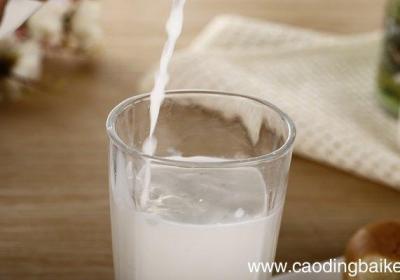 梦见自己出母乳了是什么意思 梦见自己出母乳了有什么预兆