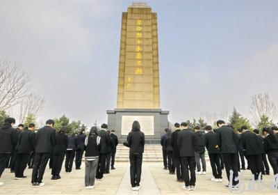 铭记历史 缅怀先烈