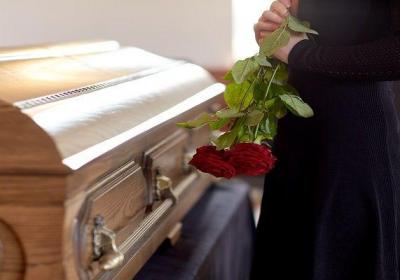 梦见死去的奶奶是什么意思 梦见死去的奶奶有什么预兆