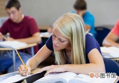 大学生爱情观！ 大学生如何保持正确的恋爱观？