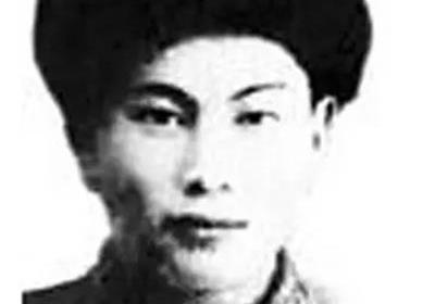 雷锋为什么没有被国防部授予荣誉称号？