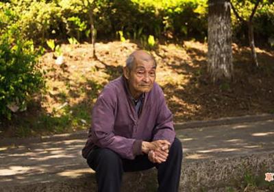梦见走路特费劲走不动什么意思
