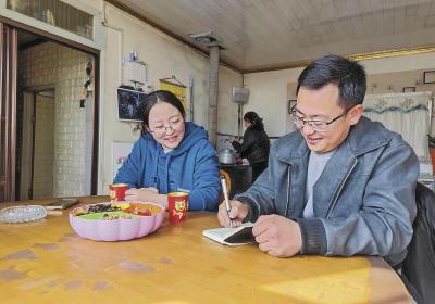 【报效祖国 建功西部】点燃乡村发展的希望之火——记海北州门源县西滩乡东山村党支部书记王庆生