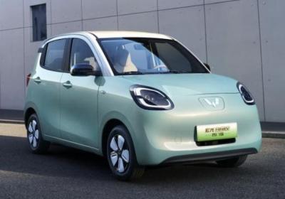 五菱宏光MINI EV四门版上市，智己主力车型改款亮相