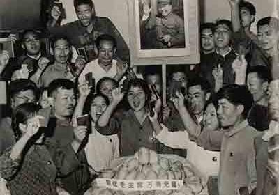 拥还是批？对毛主席评价绝对回避不了的历史事实！