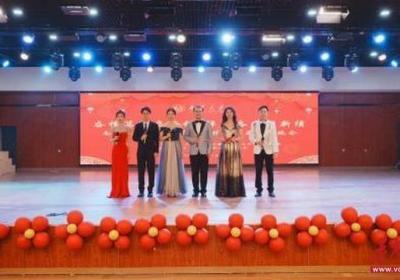 南华大学举行2025年学工系统迎新春联欢晚会