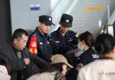 新春走基层｜“90后”师徒春运组合 亦师亦友并肩“升级”