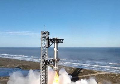 美国太空探索技术公司进行“星舰”火箭第七次试飞