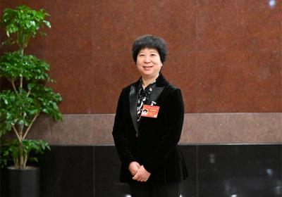 聚焦2025河北两会·两会声音｜李霞代表：释放银发经济潜力 满足老年人美好生活需求
