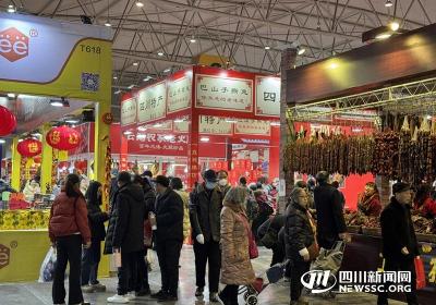 新春年货市场火爆 这些年货新风尚备受青睐