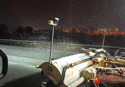 兰州公路发展中心全力除雪 保障环兰公路安全畅通