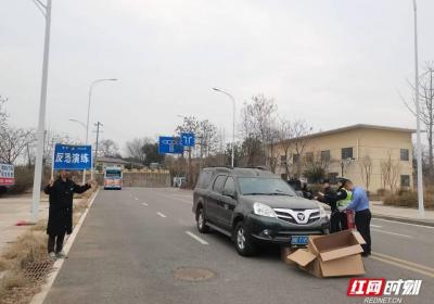 暮云站联合铁路派出所开展反恐防冲撞应急演练