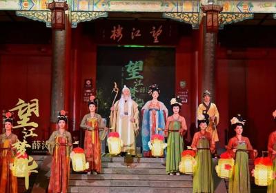2025，人间“孔雀”东南飞
