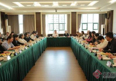 云南省农发农垦集团一体推进家庭家教家风建设