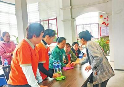 云南：培育劳务品牌 打造增收名片