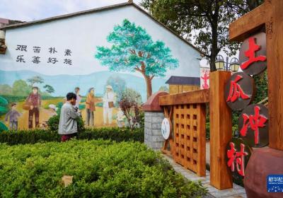 云南马龙：“空心村”变成旅居村