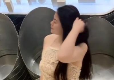 女生离家3月暴瘦50斤父母满眼心疼 爸爸看到后哽咽