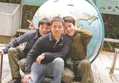 男子时隔24年替亡兄翻倍还115笔捐款 完成哥哥的遗愿
