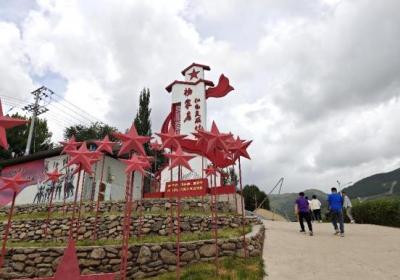 石榴花开 籽籽同心 | 宁夏隆德县：六盘山下闽宁情，“红军村”有致富经
