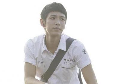 白敬亭柯震东事件, 2人是什么关系?