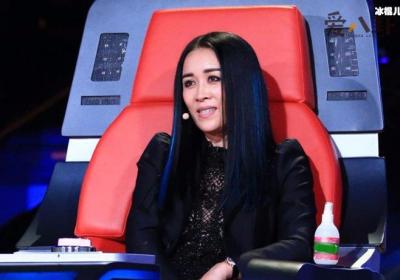 《浪姐2》成团夜那英疑似假唱, 网友疑惑这就是全开麦吗？