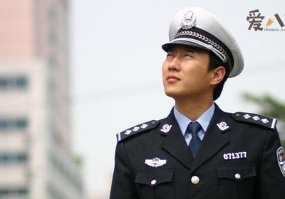 谭警官现在是什么警衔？ 谭警官辞职了吗