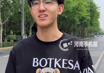 男生说第一个出考场是因为太饿了 网友：这老哥心态真好